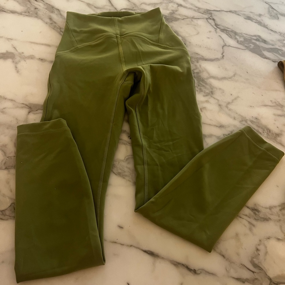 Lululemon size 0 lime green 25” align leggings